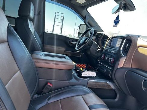 Used 2023 Chevrolet Silverado 1500 RST AWD/4WD image 13