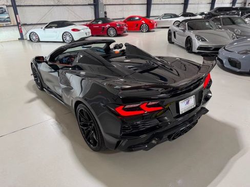 Used 2025 Chevrolet Corvette Z06 w/ Z07 Performance Package RWD image 74
