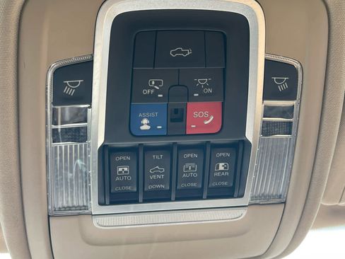 Used 2020 RAM 1500 Limited AWD/4WD image 19
