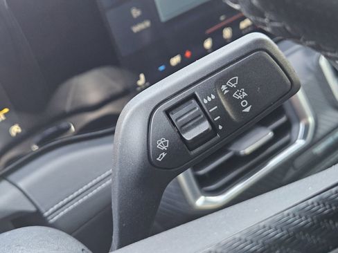 Used 2024 Ford Mustang GT Premium image 27