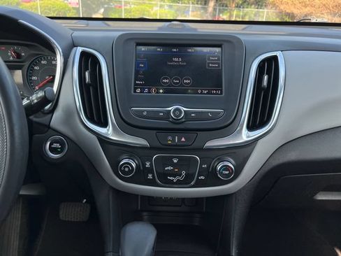 Used 2022 Chevrolet Equinox LS w/ Driver Confidence II Package AWD/4WD image 22
