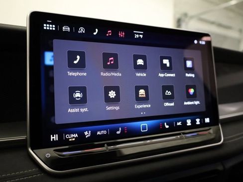 New 2026 Volkswagen Tiguan SE AWD/4WD image 17