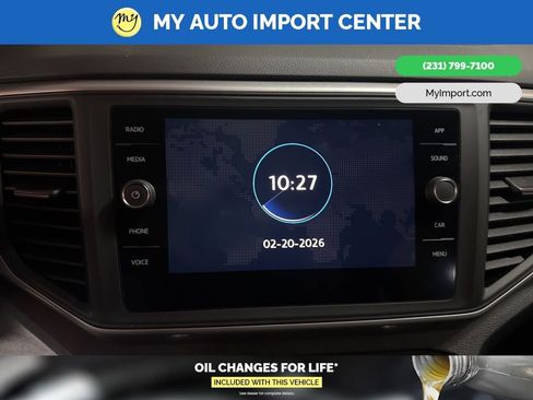 Used 2020 Volkswagen Atlas Cross Sport SE w/ Towing Package image 22