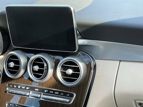 Used 2017 Mercedes-Benz C 300 4MATIC Cabriolet image 10