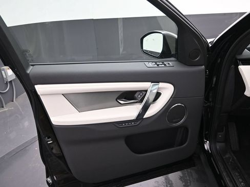New 2025 Land Rover Discovery Sport Dynamic SE AWD/4WD image 19