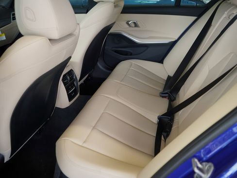Used 2025 BMW 330i Sedan w/ M Sport Package RWD image 20
