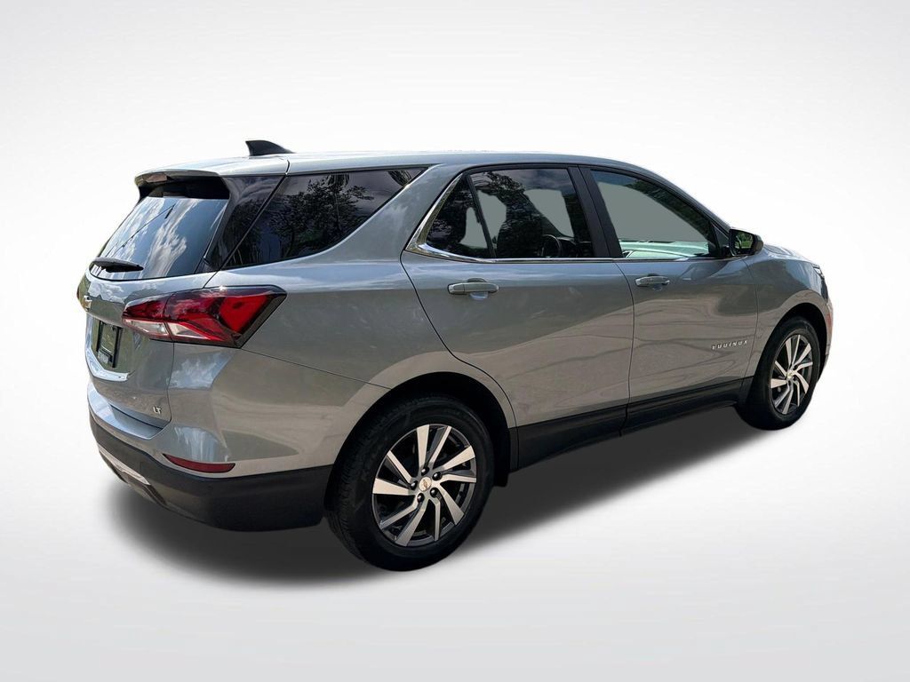 Used 2024 Chevrolet Equinox LT FWD image 6