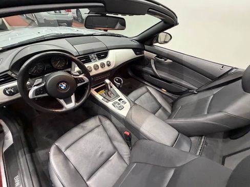 Used 2011 BMW Z4 sDrive30i RWD image 21