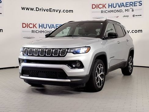 Used 2024 Jeep Compass Limited AWD/4WD image 1