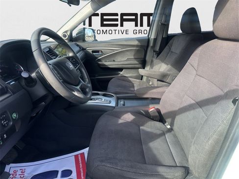 Used 2021 Honda Pilot EX image 24