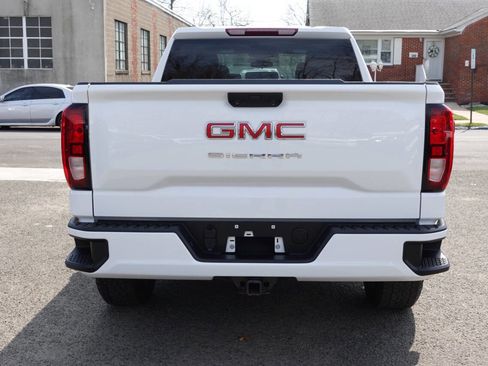 Used 2023 GMC Sierra 1500 Pro w/ Graphite Edition AWD/4WD image 9