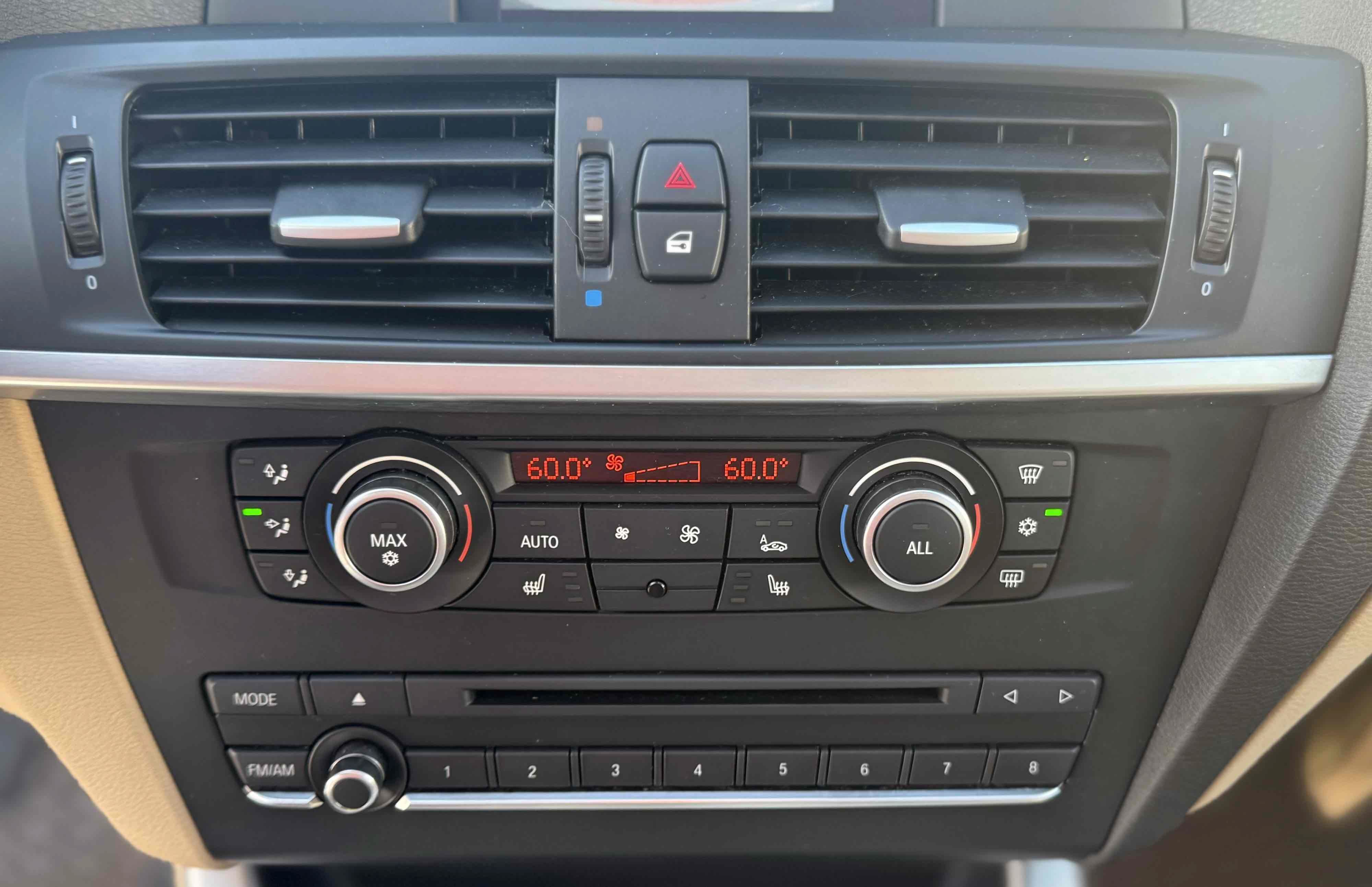 Used 2013 BMW X3 xDrive28i AWD/4WD image 29