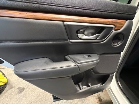 Used 2018 Honda CR-V EX-L image 12