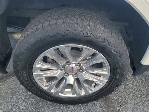 Used 2022 GMC Sierra 1500 Denali image 8