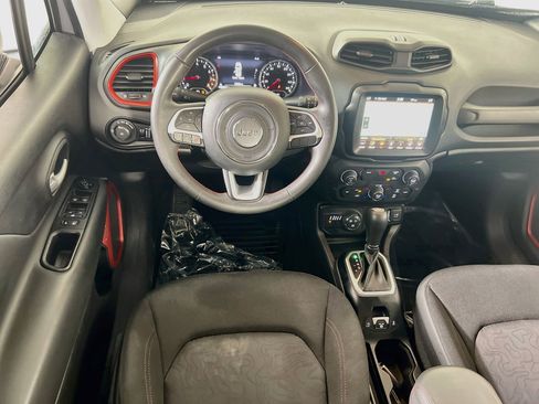 Used 2023 Jeep Renegade Trailhawk AWD/4WD image 21