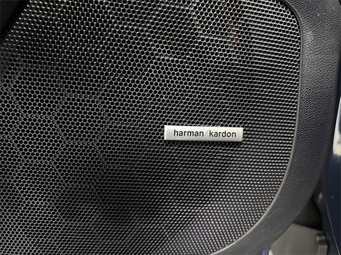 Used 2025 Subaru Ascent Bronze Edition w/ Onyx Package image 10