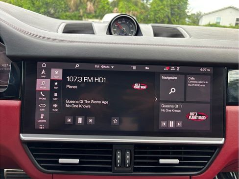 Used 2021 Porsche Cayenne S AWD/4WD image 32