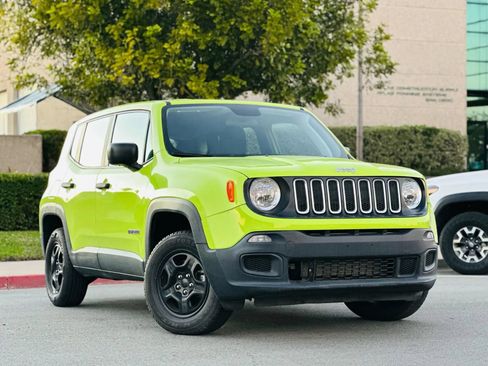 Used 2018 Jeep Renegade Sport w/ Power & Air Group AWD/4WD image 2
