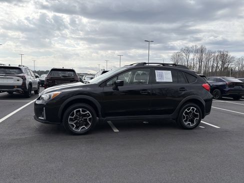 Used 2017 Subaru Crosstrek 2.0i Premium w/ Popular Package #2 image 4