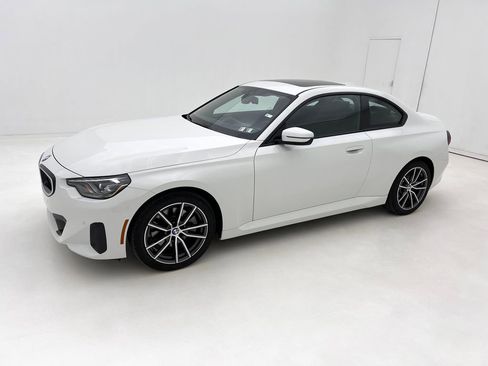 Certified 2025 BMW 230i xDrive Coupe w/ Premium Package image 5