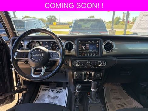 Used 2020 Jeep Gladiator Overland image 16