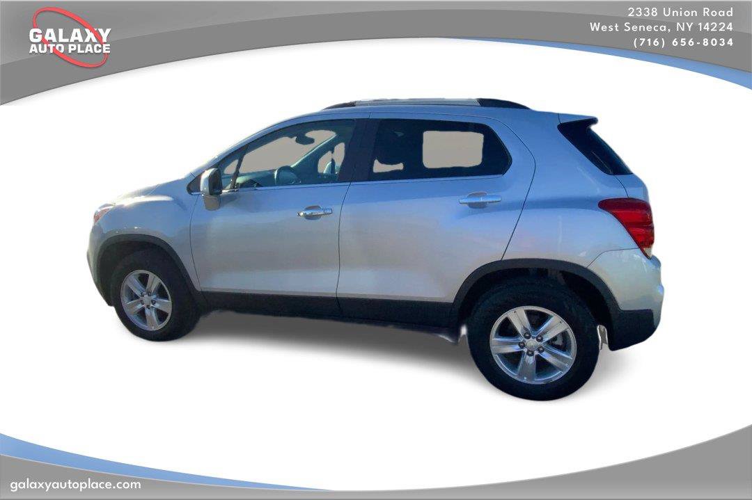 Used 2019 Chevrolet Trax LT w/ LT Convenience Package AWD/4WD image 8
