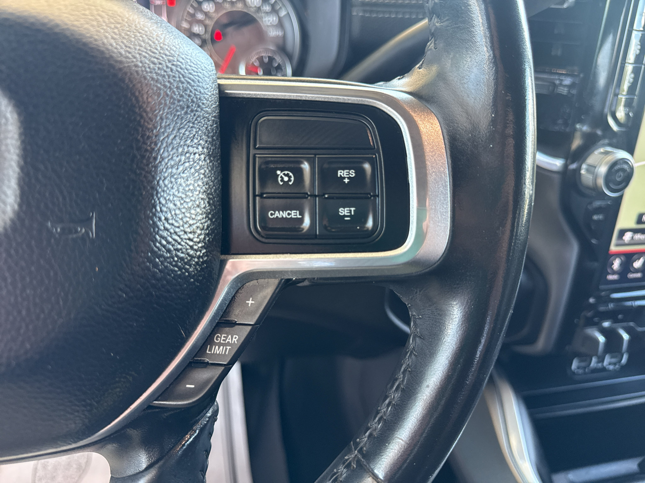 Used 2021 RAM 2500 Laramie AWD/4WD image 23