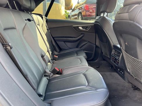 Used 2019 Audi Q8 Premium Plus w/ Premium Plus AWD/4WD image 14