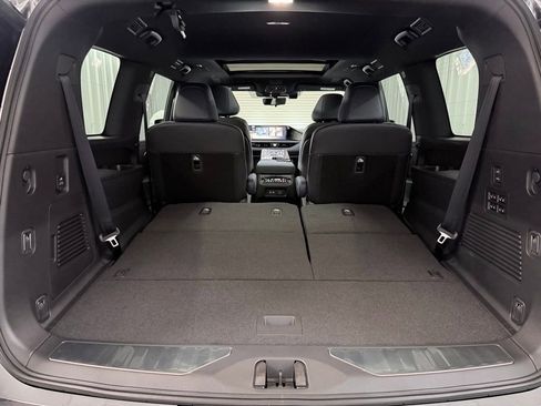 New 2026 INFINITI QX80 4WD image 37