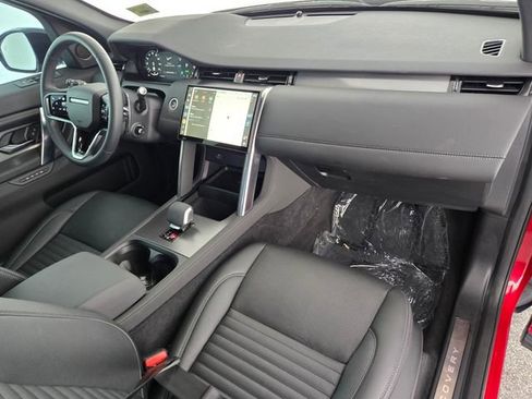 Used 2025 Land Rover Discovery Sport Dynamic SE AWD/4WD image 18