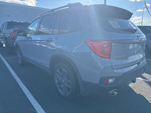 Used 2023 Honda Passport EX-L image 3