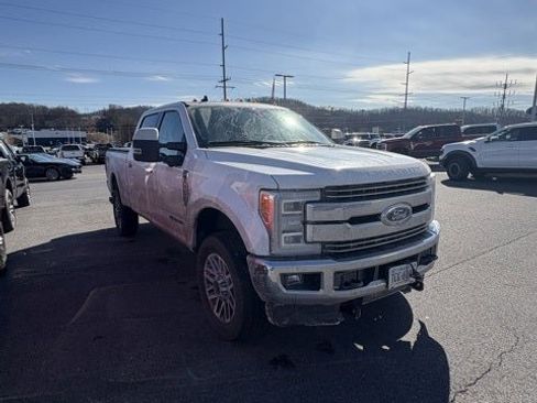 Used 2019 Ford F350 Lariat w/ Lariat Ultimate Package image 1