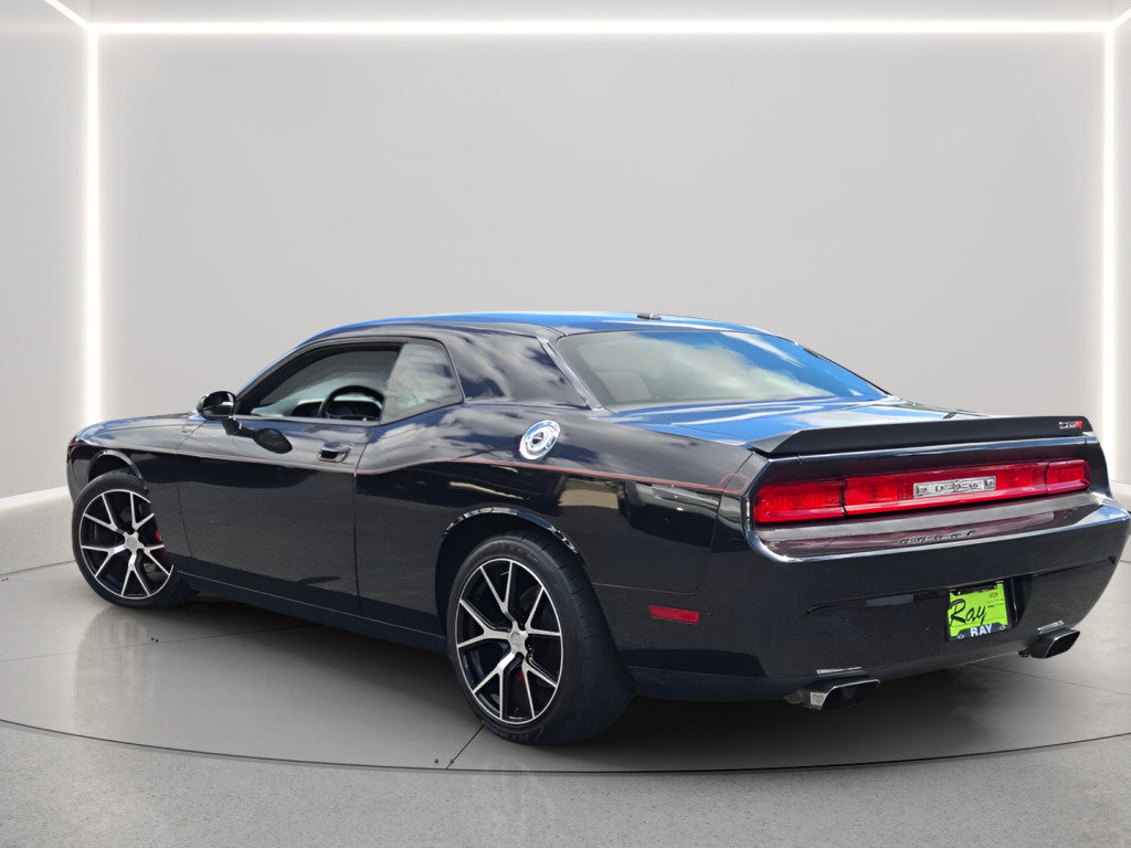 Used 2010 Dodge Challenger SRT8 w/ SRT Option Group II RWD image 7