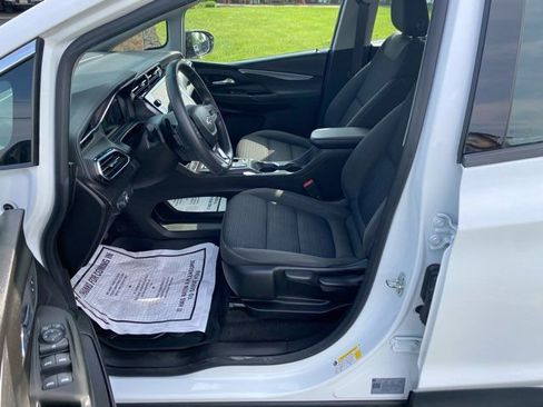 Used 2022 Chevrolet Bolt LT w/ Driver Confidence Package image 9