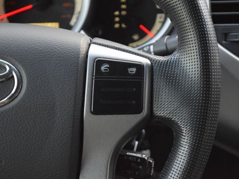 Used 2013 Toyota Tacoma PreRunner image 13