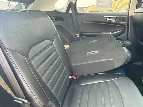 Used 2016 Ford Edge SEL w/ Equipment Group 201A AWD/4WD image 13