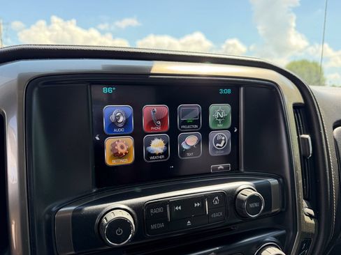 Used 2017 Chevrolet Silverado 1500 High Country AWD/4WD image 29