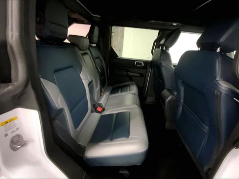 Certified 2024 Ford Bronco Outer Banks image 18
