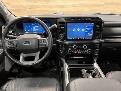 Used 2024 Ford F350 Lariat w/ Lariat Ultimate Package AWD/4WD image 2