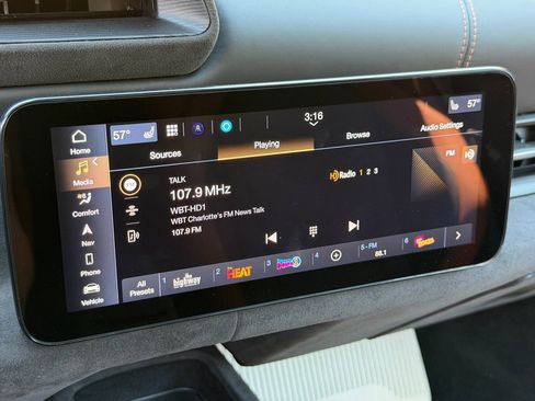 Used 2022 Maserati MC20 Coupe RWD image 19