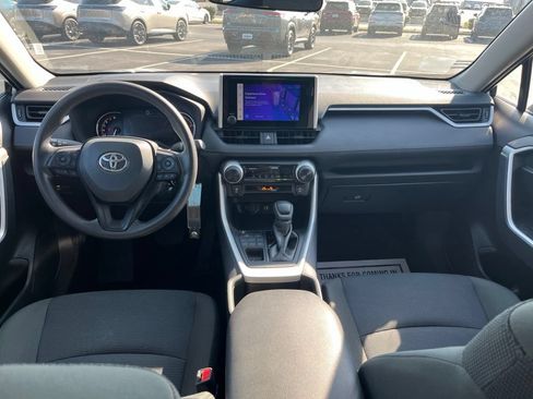 Used 2025 Toyota RAV4 LE AWD/4WD image 24
