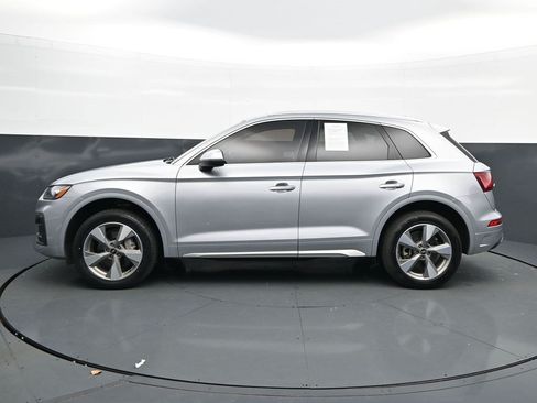 Used 2023 Audi Q5 2.0T Premium Plus w/ Premium Plus Package AWD/4WD image 4