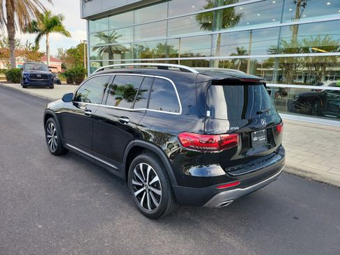 Used 2022 Mercedes-Benz GLB 250 image 6
