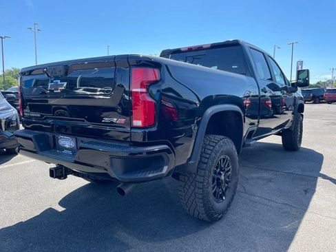 New 2026 Chevrolet Silverado 2500 ZR2 w/ LPO, Dark Essentials Package AWD/4WD image 20