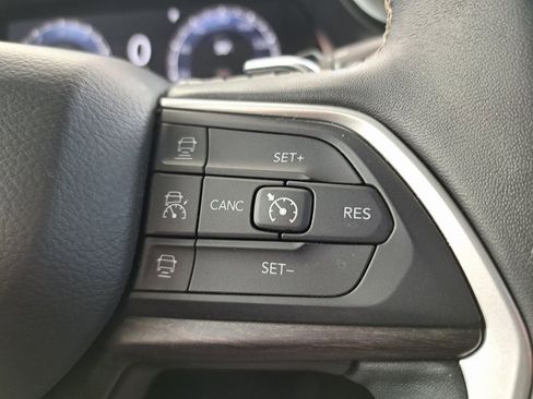 Used 2021 Jeep Grand Cherokee L Limited w/ Trailer Tow Group (B) image 16