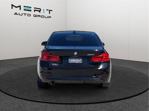 Used 2018 BMW 320i Sedan RWD image 8