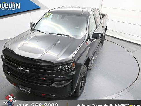 Used 2021 Chevrolet Silverado 1500 LT Trail Boss w/ Convenience Package II image 25