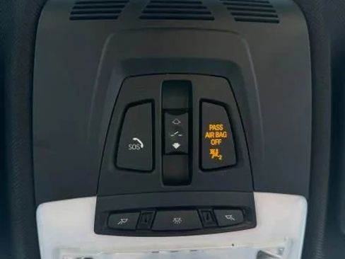 Used 2018 BMW 330i Sedan w/ Convenience Package image 41