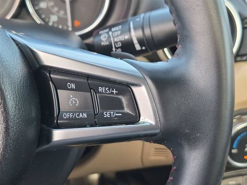 Used 2017 MAZDA MX-5 Miata RF Grand Touring RWD image 18