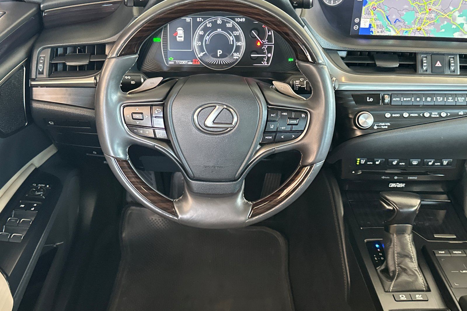 Used 2021 Lexus ES 300h w/ Accessory Package FWD image 11